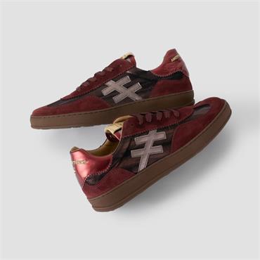 Another Trend Iconic II Gumsole Trainer - Burgundy Black